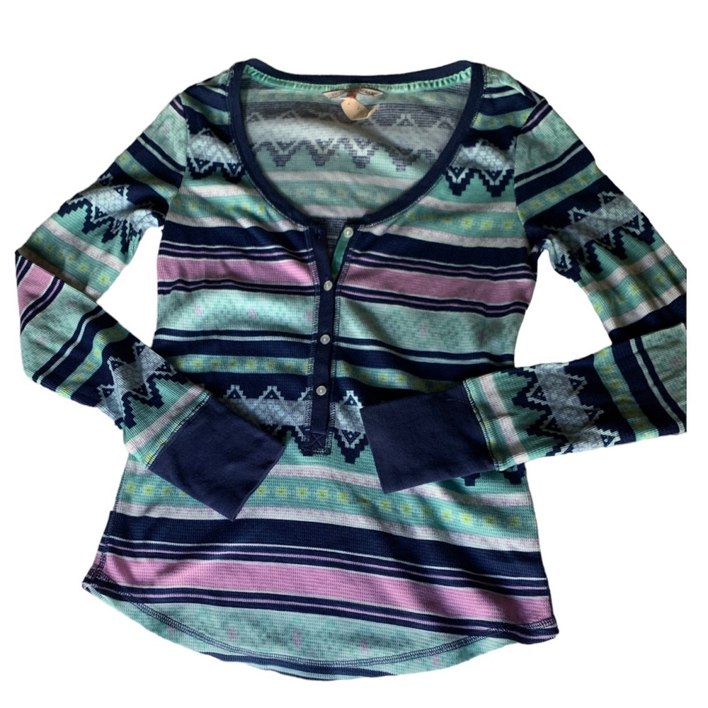 NWT Victoria’s Secret 4-Button Long-Sleeve Pajama Thermal / Multi-colored / XS
